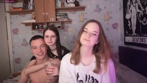 adam_lans online show from May 28, 7:44 pm