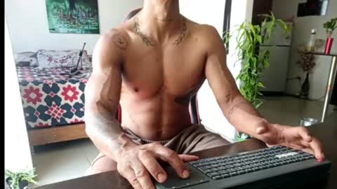 Snapshot of adam_valencia chatting on June 12, 2:27 pm Adam Valencia online show from June 12, 2:27 pm