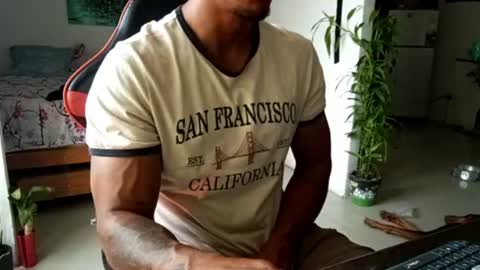 Snapshot of adam_valencia chatting on July 8, 3:27 pm Adam Valencia online show from July 8, 3:27 pm