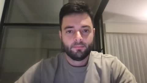 Snapshot of adamagreen99 chatting on January 20, 7:46 pm Alberto online show from January 20, 7:46 pm