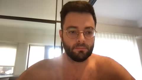 Snapshot of adamagreen99 chatting on January 25, 2:58 pm Alberto online show from January 25, 2:58 pm