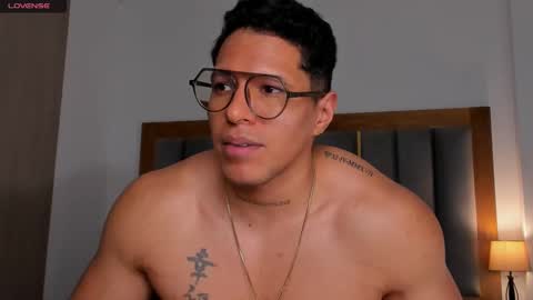 adambrocs1 online show from March 8, 7:31 pm