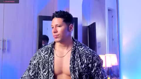 adambrocs1 online show from October 12, 3:05 am