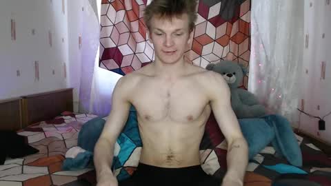 Snapshot of adamharriss chatting on February 21, 1:22 pm adamharriss online show from February 21, 1:22 pm