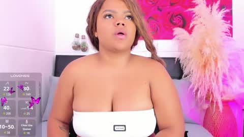 Cloe Adams  online show from November 25, 11:10 am