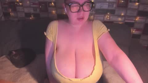 Victoria online show from April 11, 8:46 pm