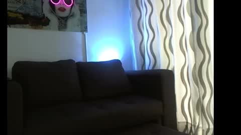 eva online show from January 10, 7:04 pm