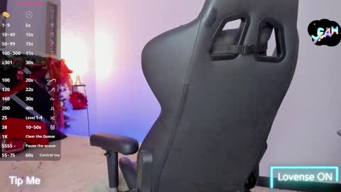 Adan Oriol online show from December 17, 7:42 pm