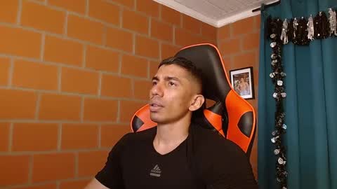 Adan Sin online show from January 6, 5:49 pm