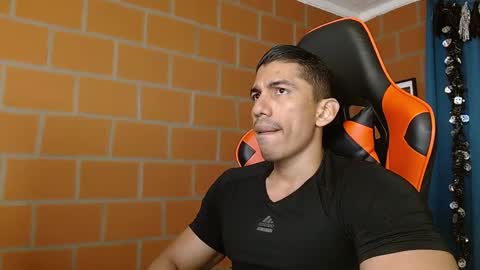 Adan Sin online show from January 20, 2:14 pm