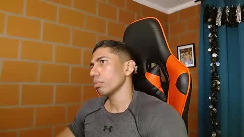 Adan Sin online show from February 1, 8:16 pm