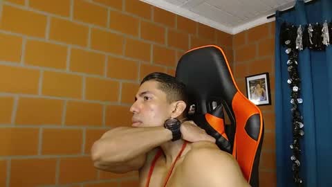 Adan Sin online show from February 26, 2:14 pm