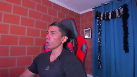 Adan Sin online show from March 7, 6:43 pm