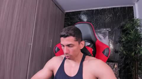 Adan Sin online show from March 13, 4:13 pm