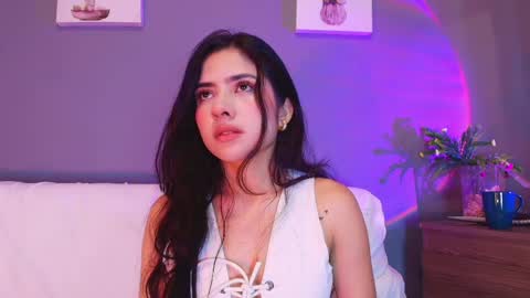  Adara Johnson  online show from April 5, 11:40 am