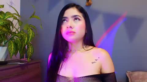 Snapshot of adara_johnson_ chatting on July 2, 12:33 pm Adara Johnson online show from July 2, 12:33 pm