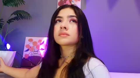 Snapshot of adara_johnson_ chatting on July 17, 11:50 am Adara Johnson online show from July 17, 11:50 am