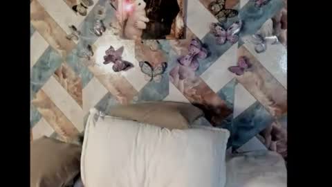Snapshot of addison_avery chatting on August 2, 1:59 am addison_avery online show from August 2, 1:59 am
