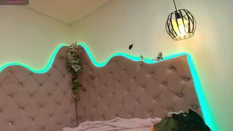 addy__02 online show from February 22, 6:28 pm