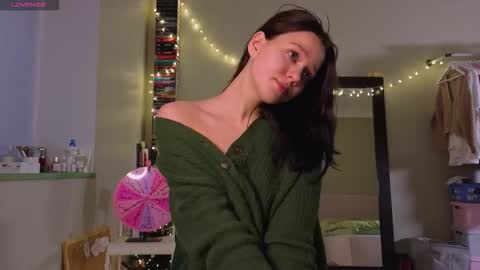 Snapshot of addy_moon chatting on January 6, 1:48 pm Addy online show from January 6, 1:48 pm