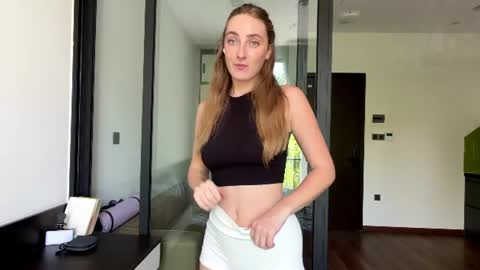 Elizabeth online show from July 28, 6:20 am