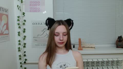 Snapshot of adele0_0 chatting on January 15, 3:29 pm Adele online show from January 15, 3:29 pm