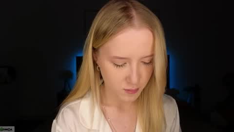 Snapshot of adele_armas chatting on February 5, 9:08 pm Adele online show from February 5, 9:08 pm