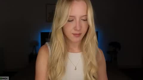 Snapshot of adele_armas chatting on March 14, 9:20 pm Adele online show from March 14, 9:20 pm