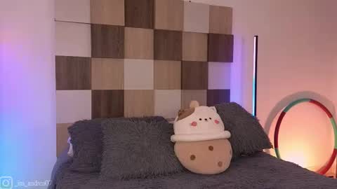 Andrea online show from February 25, 1:21 pm