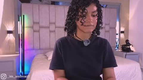 Andrea online show from April 18, 12:20 pm