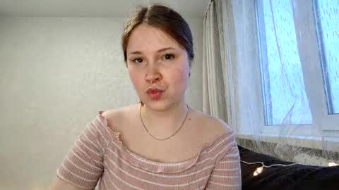 Snapshot of adele_veli chatting on January 4, 11:11 am adele_veli online show from January 4, 11:11 am