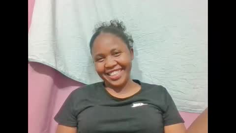 adelealy online show from September 26, 7:18 pm