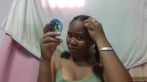 Snapshot of adelealy chatting on January 16, 4:38 am adelealy online show from January 16, 4:38 am