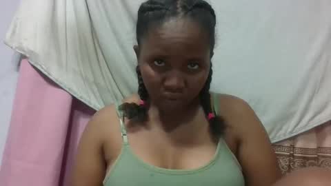 Snapshot of adelealy chatting on January 17, 6:07 am adelealy online show from January 17, 6:07 am