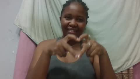 Snapshot of adelealy chatting on February 4, 2:17 am adelealy online show from February 4, 2:17 am