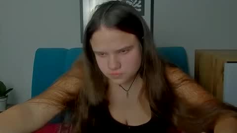 Snapshot of adelecruzz chatting on February 22, 12:58 pm adelecruzz online show from February 22, 12:58 pm