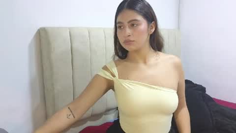 adellein foxx online show from July 9, 6:34 pm