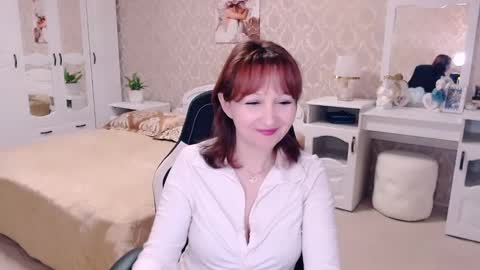 Snapshot of adelemoran chatting on March 3, 12:15 am AdeleMoran online show from March 3, 12:15 am