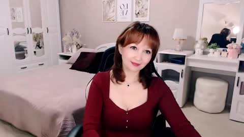 AdeleMoran online show from April 17, 9:07 pm