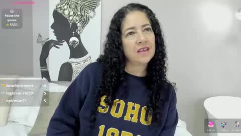 Adele Smithh online show from February 4, 2:32 pm