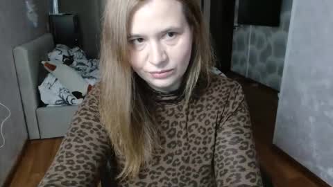 adelinalawson online show from May 7, 3:56 am