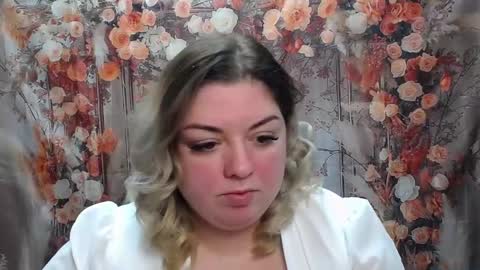 Snapshot of adelinamaster chatting on April 16, 5:25 pm AdelinaMaster online show from April 16, 5:25 pm
