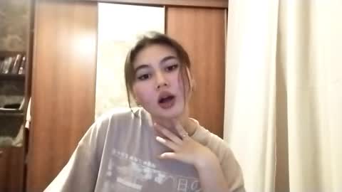 Anna online show from December 16, 3:06 pm