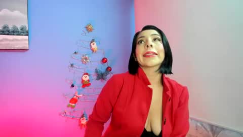 Snapshot of adellelennox_cg chatting on December 28, 11:30 am Adelle online show from December 28, 11:30 am