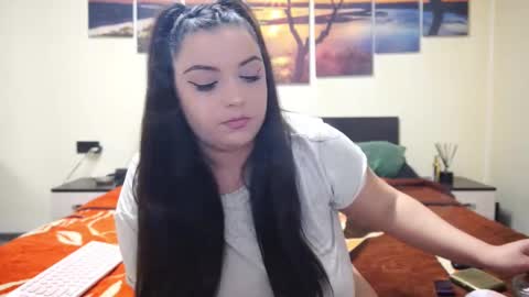 Adellineee online show from February 21, 1:44 am