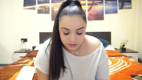 Adellineee online show from March 10, 12:51 am