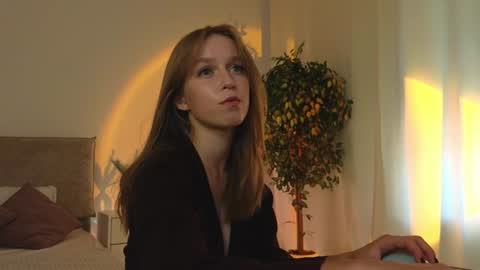 Selestia online show from July 25, 1:41 pm