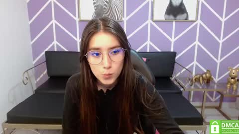 Snapshot of adhara_kitten chatting on September 20, 1:12 pm Adhara online show from September 20, 1:12 pm