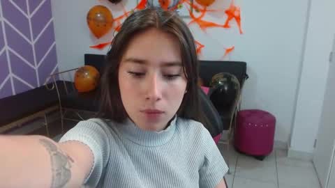 Snapshot of adhara_kitten chatting on October 20, 1:00 pm Adhara online show from October 20, 1:00 pm