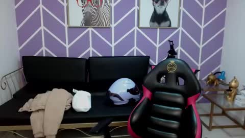 Adhara online show from December 13, 7:53 pm